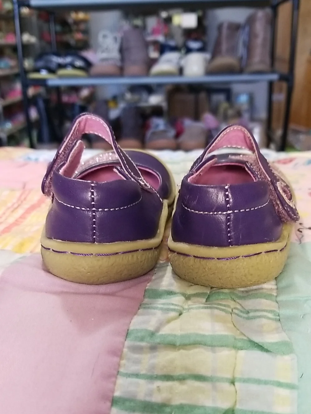 Livie & Luca Purple Leather Mary Janes with Pink Glitter Bird Size 4 Pio Pio